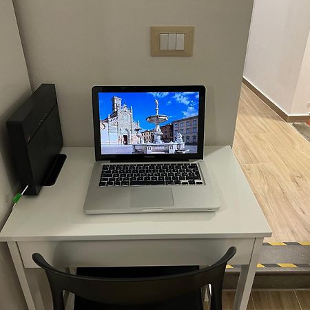 Al 106 Apartment Free Wi-Fi 5 Min Dalla Stazione 프라토 외부 사진