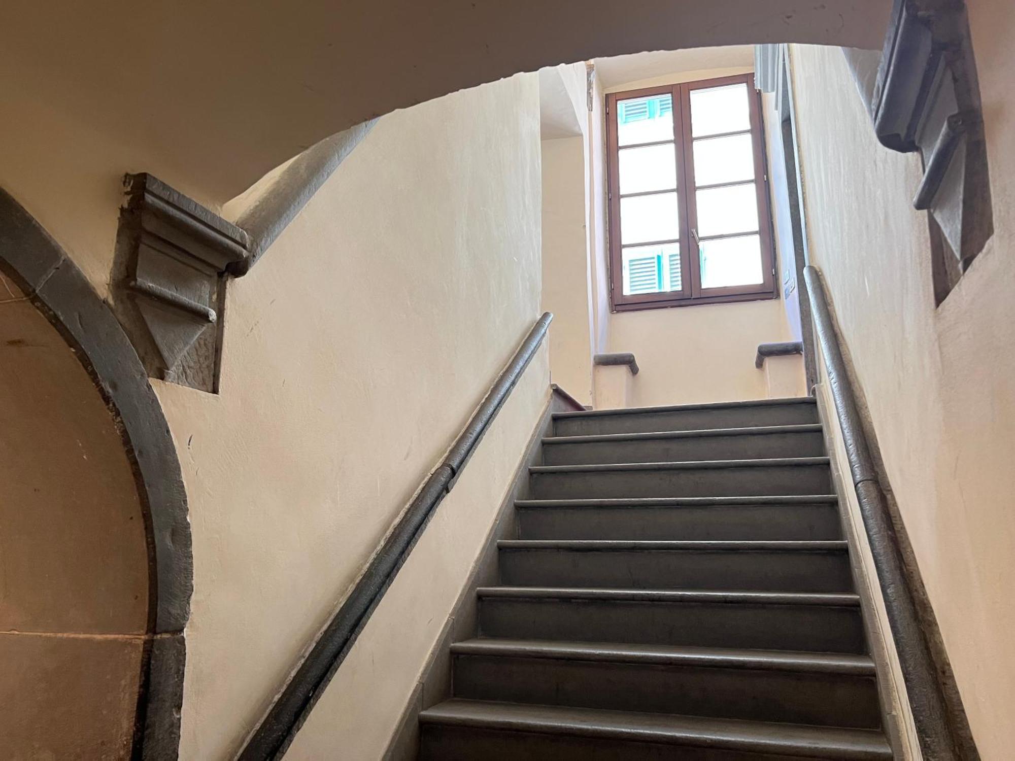 Al 106 Apartment Free Wi-Fi 5 Min Dalla Stazione 프라토 외부 사진
