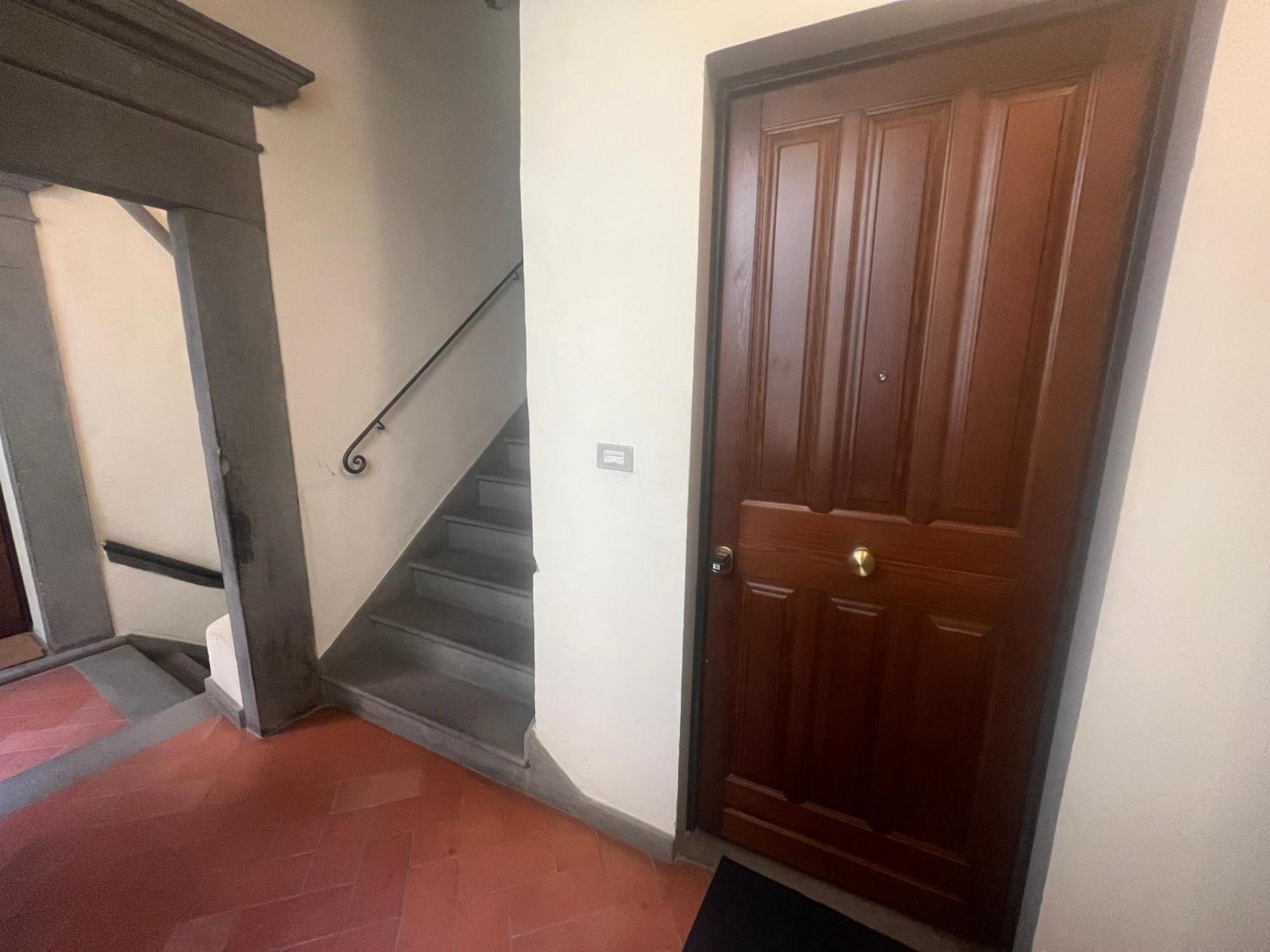 Al 106 Apartment Free Wi-Fi 5 Min Dalla Stazione 프라토 외부 사진